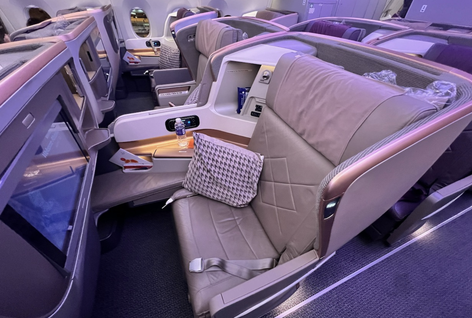 Amenities like slippers and premium products on Singapore Airlines
